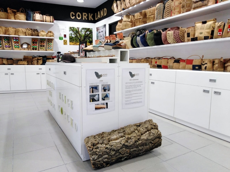 Corkland, moda sostenible fabricada 100% amb suro natural (15)