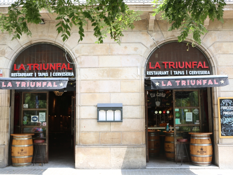 La Triunfal  Restaurant-Tapas-Cerveceria  (2)